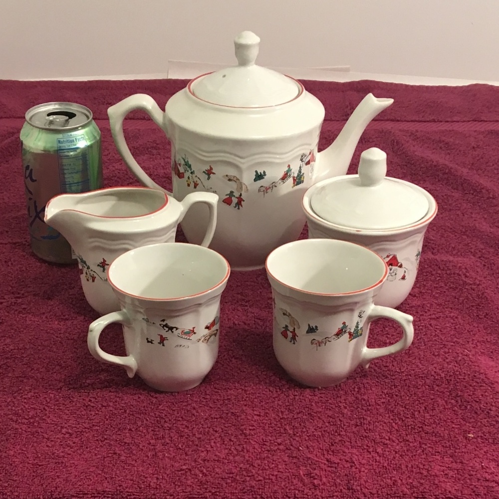 Vintage Farberware White Christmas Tea Set Tea Pot